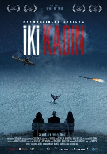 Parmaklıklar Ardında İki Kadın